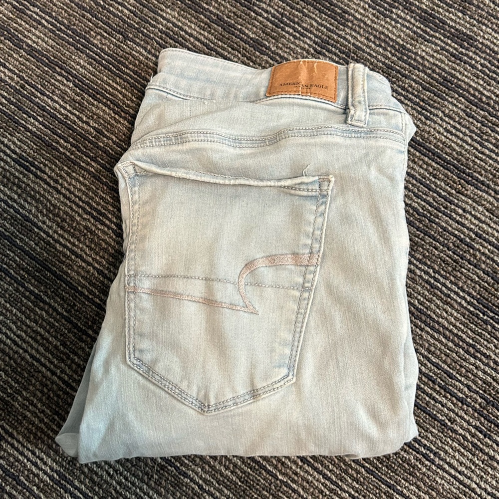 American Eagle High Rise Jegging Skinny Jean Ripped